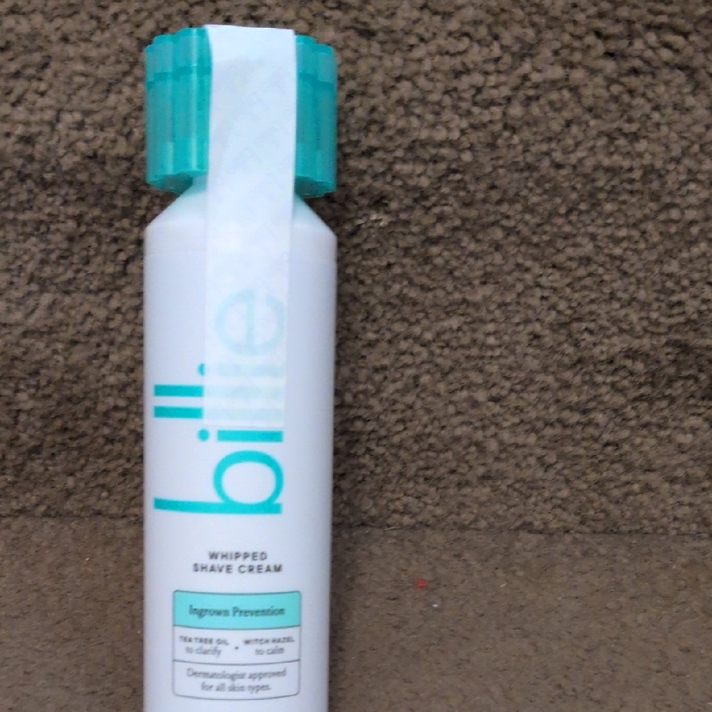 Billie Whipped Shave Cream - White and Teal